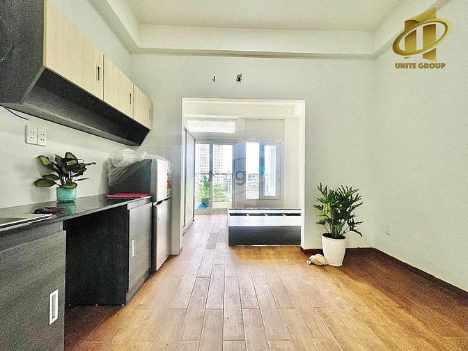 Hình ảnh Phòng Studio có ban công 35m2 full nội thất Tôn Thất Thuyết Q4