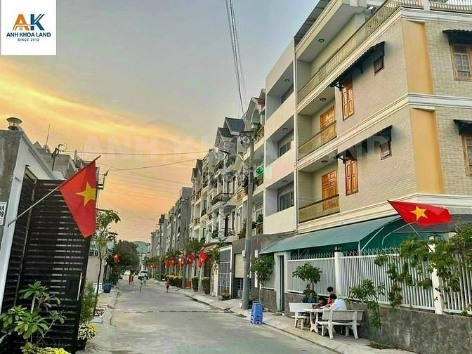 Hình ảnh Giảm Sâu 800Tr - Bán Nhanh Lô Đất 3 Mặt Tiền Duy Nhất Còn Sót Lại