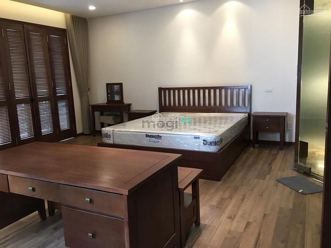 Hình ảnh Bán Nhà Phân Lô Phố Nguyễn Văn Huyên - Dt 70m2 xây 5 tầng - Mt 7,4m.