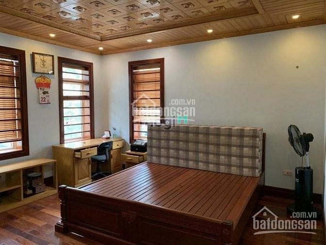 Hình ảnh Bán Nhà Phân Lô Phố Nguyễn Văn Huyên - Dt 70m2 xây 5 tầng - Mt 7,4m.