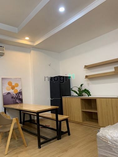 Hình ảnh Chính chủ cho thuê CHDV  full nội thất cao cấp ngay sát sân bay