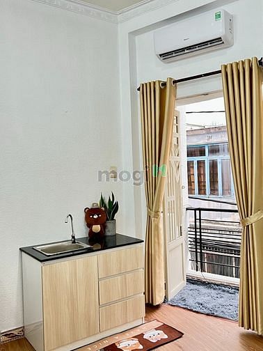 Hình ảnh Studio ban công cửa sổ thoáng mát-full nội thất-sát quận