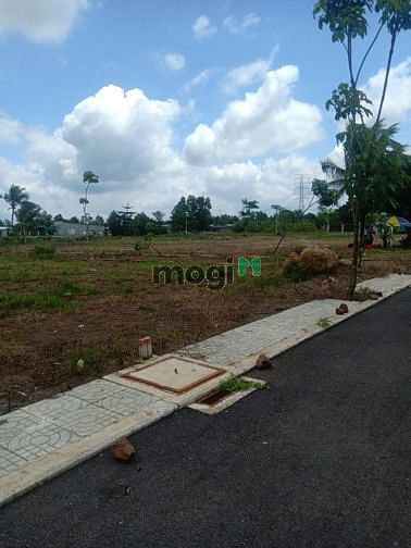 Hình ảnh Đất sân bay Quốc tế,giá lại cực nông thôn!!!
