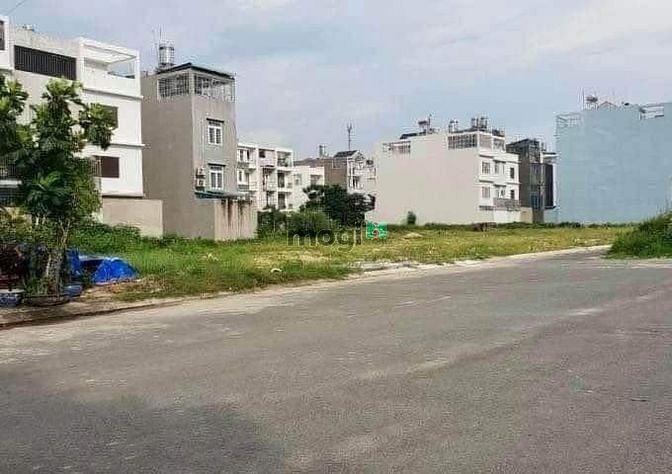Hình ảnh Bán đất khu dân cư Hoàng Quốc Việt diện tích 80m2 giá 3 tỷ 550