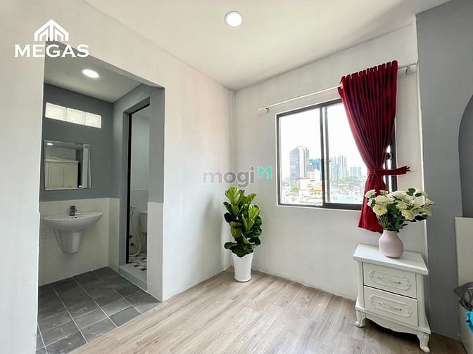 Hình ảnh CHDV Nguyễn Trãi Quận 1 full nội thất cửa sổ