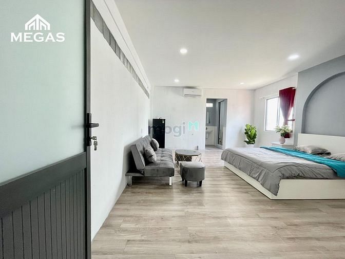 Hình ảnh CHDV Nguyễn Trãi Quận 1 full nội thất cửa sổ