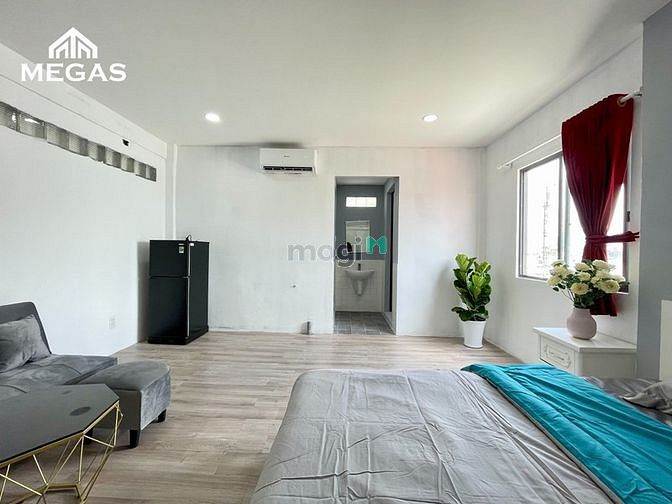 Hình ảnh CHDV Nguyễn Trãi Quận 1 full nội thất cửa sổ