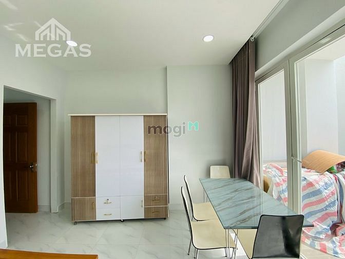 Hình ảnh Trống phòng ban công - Bếp riêng - ngay Đại Học Văn Lang