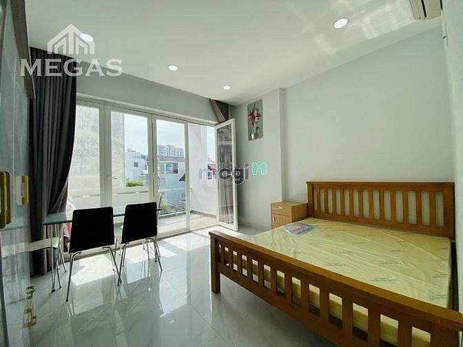 Hình ảnh Trống phòng ban công - Bếp riêng - ngay Đại Học Văn Lang