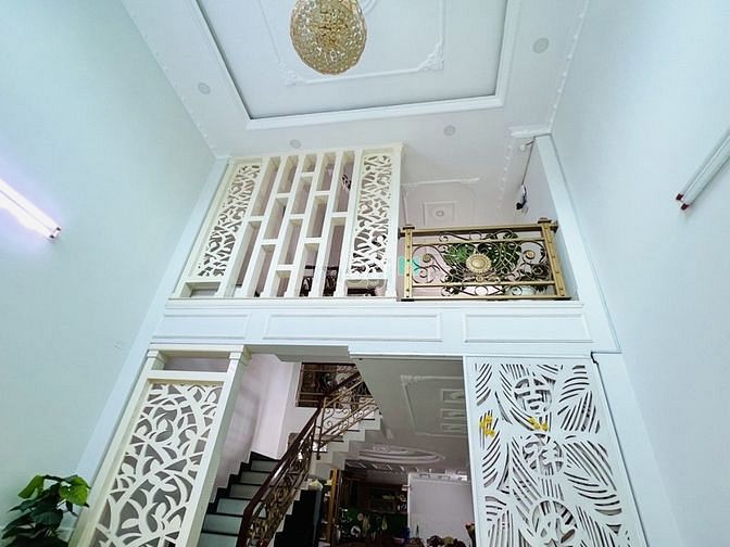 Hình ảnh CẠNH KHU TÊN LỬA- Lê Đình Cẩn - BT. 96m2 - 6 Tầng. Hẻm XE TẢI.
