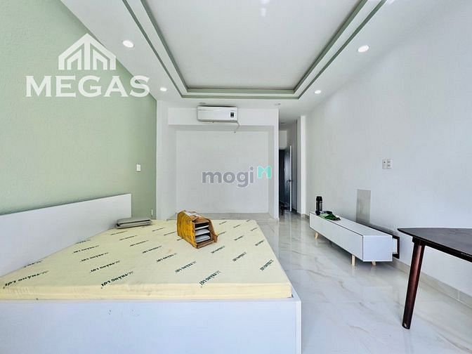 Hình ảnh Cho Thuê Phòng Full Nội Thất Bancol Riêng Ngay Bà Hom