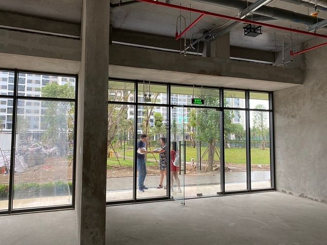 Hình ảnh Shophouse Vinhomes Grand Park diện tích 118m2, khu dân cư sầm uất.