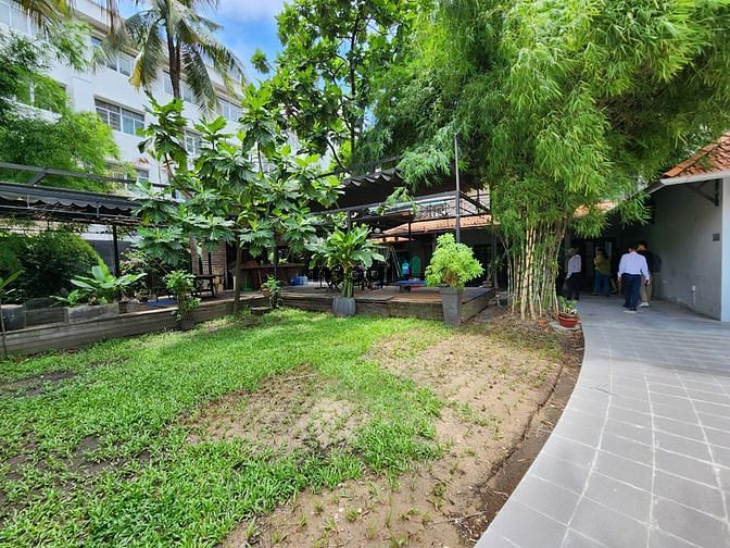 Hình ảnh NGUYÊN CĂN 2 tầng, 1000m2 THỔ CƯ! tại THẢO ĐIỀN giá 200tr, có sân vườn