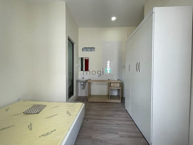Hình ảnh Studio Full Nội Thất Ban Công Siêu Thoáng Mặt Tiền, Gần Phố đi bộ,...