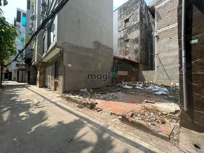 Hình ảnh Bán đất Phố Lạc Long Quân - Ô tô 7 chỗ - Mặt tiền khủng - 50m2 hơn 7Tỷ