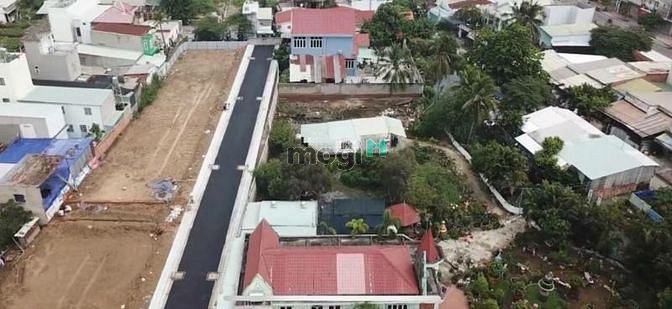 Hình ảnh Bán đất phân lô Hoàng Sa, Phường 13, Quận 3, DT 60m2, giá 3 tỷ 200,SHR
