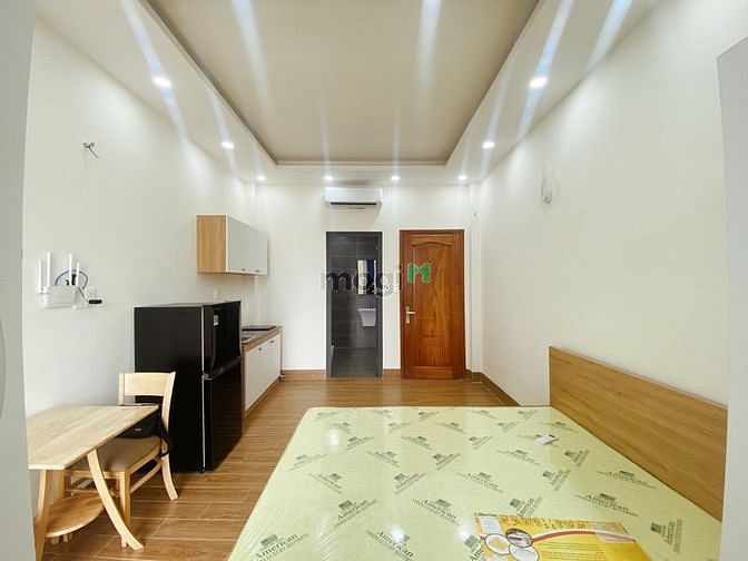 Hình ảnh Cho thuê 2PN 70m2 full nội thất ban công Tôn Đản Q4