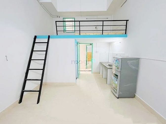 Hình ảnh Phòng trọ gác cao - sẵn nội thất - có thang máy