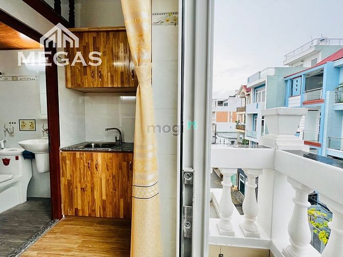 Hình ảnh Căn Hộ Đầy Đủ Nội Thất Ban Công Riêng Ngay Mã Lò - Lê Văn Quới