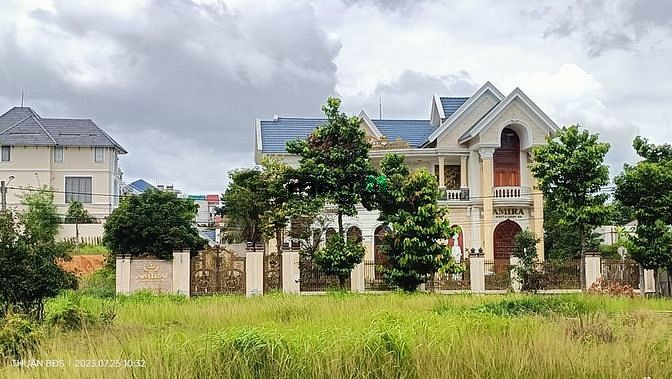 Hình ảnh Đất Mặt Tiền Xây Biệt Thự Giá Rẻ, 368m2, Khu Đẳng Cấp Nhất
