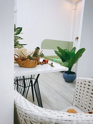 Hình ảnh Cho thuê CHDV 2PN bancon cửa sổ lớn full nội thất Hoàng Diệu Q4