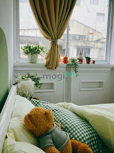 Hình ảnh Cho thuê CHDV 2PN bancon cửa sổ lớn full nội thất Hoàng Diệu Q4