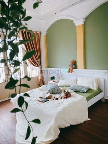 Hình ảnh Cho thuê CHDV 2PN bancon cửa sổ lớn full nội thất Hoàng Diệu Q4