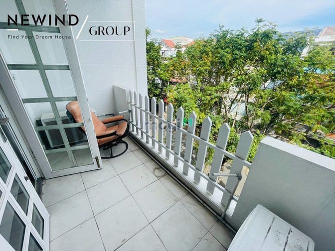 Hình ảnh Cho thuê CHDV 2PN diện tích 60m2 có bancol gần KCX, Q1, Q4, Lotte,...