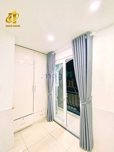 Hình ảnh Cho thuê 2PN 70m2 bancon cửa sổ lớn full nội thất Trần Bình Trọng Q5
