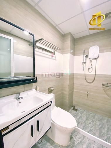 Hình ảnh Cho thuê 2PN 70m2 bancon cửa sổ lớn full nội thất Trần Bình Trọng Q5