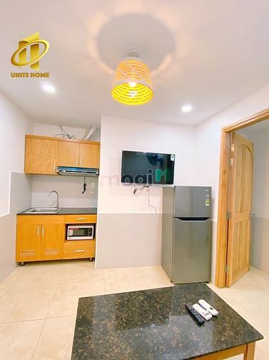 Hình ảnh Cho thuê 2PN 70m2 bancon cửa sổ lớn full nội thất Trần Bình Trọng Q5