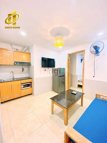 Hình ảnh Cho thuê 2PN 70m2 bancon cửa sổ lớn full nội thất Trần Bình Trọng Q5