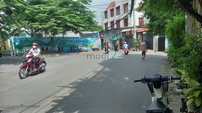Hình ảnh Bán đất mặt tiền hẻm 12 trương văn thành .P hiệp phú.Q9