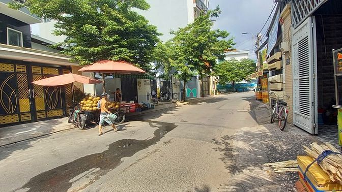 Hình ảnh Bán đất mặt tiền hẻm 12 trương văn thành .P hiệp phú.Q9
