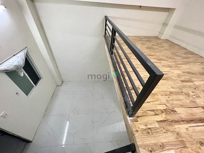 Hình ảnh CHDV Gác cao Hỗ trợ cọc gần DH Văn Hiến(500m) , etown 123