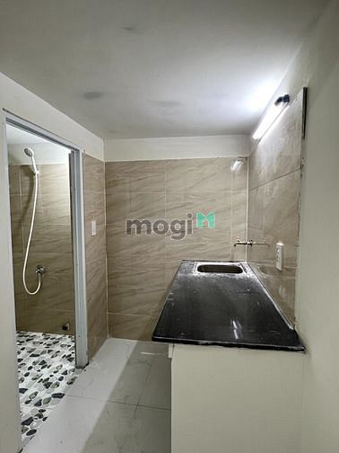 Hình ảnh CHDV Gác cao Hỗ trợ cọc gần DH Văn Hiến(500m) , etown 123