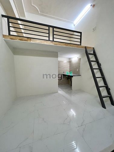 Hình ảnh CHDV Gác cao Hỗ trợ cọc gần DH Văn Hiến(500m) , etown 123