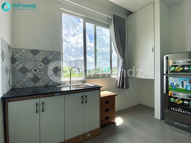 Hình ảnh Chdv full nt cửa sổ lớn siêu thoáng ngay kdc trung sơn