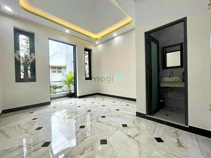 Hình ảnh Siêu Phẩm Nhà Đẹp Khu Tên Lửa - Tặng Hết Nội Thất Cao Cấp Xin Xò