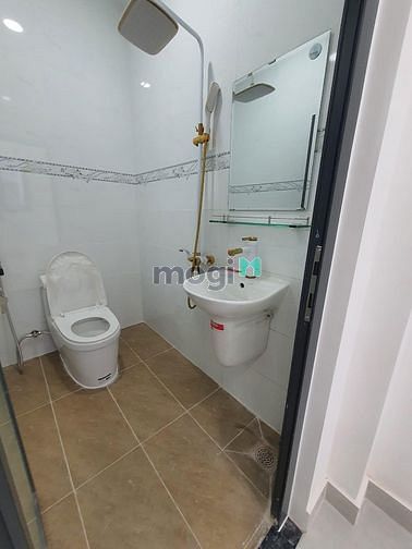 Hình ảnh Siêu Hiếm Ngang 5m - Khu Phân Lô 5 Tầng - Giáp Ranh Tân Phú