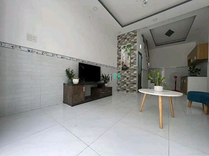 Hình ảnh TIN ĐƯỢC KO nhà Lạc Long Quân Q. Tân Bình 53m2 Chỉ 2.2 Tỷ SHR