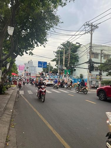 Hình ảnh MẶT TIỀN PHAN VĂN TRỊ, 58M2,2TẦNG,Sát Phạm Văn Đồng,Bình Thạnh,10.XTỷ.