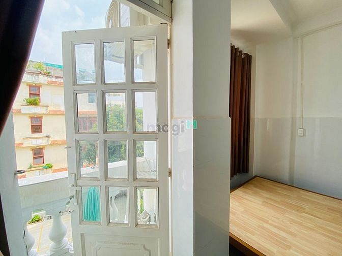 Hình ảnh CHDV -Ban Công siêu to DT 35m2 ngay Chợ Hạnh Thông