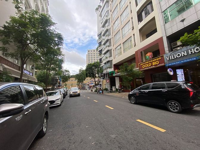 Hình ảnh Cho thuê nhà MT trung tâm Quận 1
