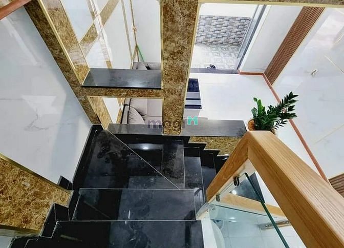 Hình ảnh BÁN GẤP căn Võ Hành Trang, P11, Tân Bình 50m2 Sổ riêng