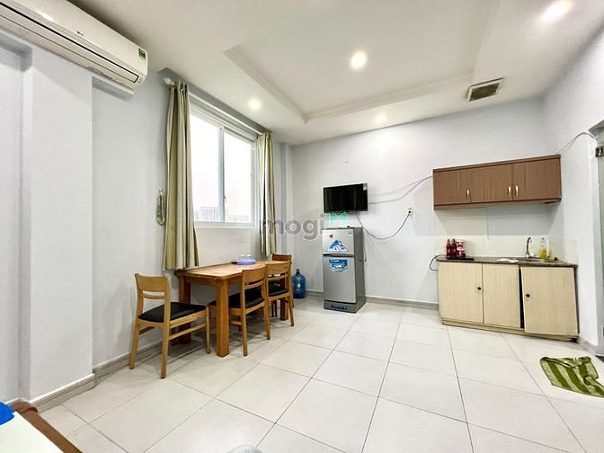 Hình ảnh CHDV gần Sân Bay Tân Sơn Nhất FULLNT-Cửa Sổ Lớn