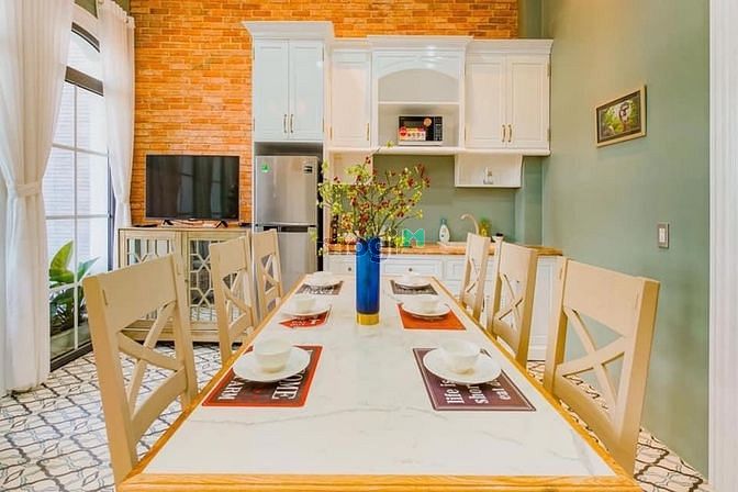 Hình ảnh nhà mặt phố 2pn nội thất châu âu gần RMIT TDTU