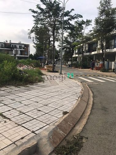 Hình ảnh Thanh lý Bán gấp lô đất thổ cư 90m2, đường Thích Quảng Đức, phú nhuận