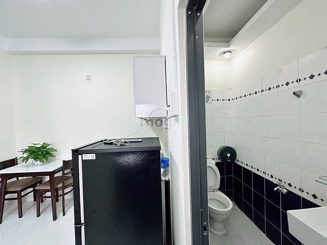 Hình ảnh Cho thuê CHDV full nội thất. gần Ngã tư Hàng Xanh-p24