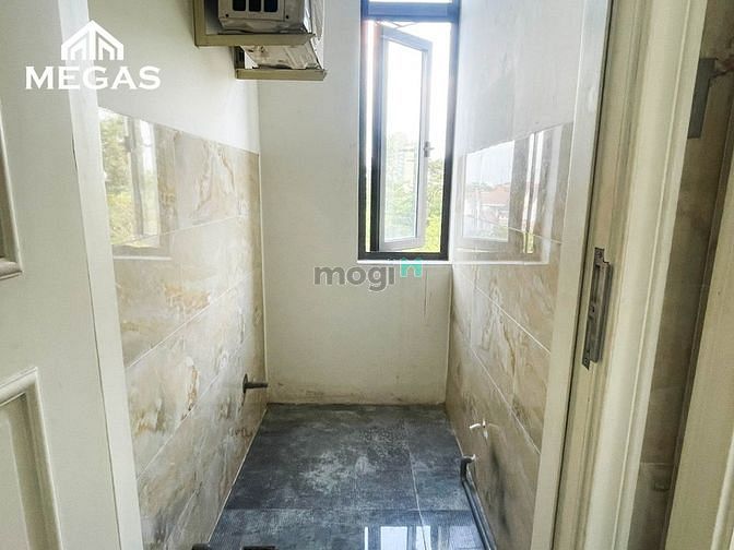 Hình ảnh CĂN HỘ 2PN cho nuôi khủng long – FULL NỘI THẤT, 3 CỬA SỔ LỚN